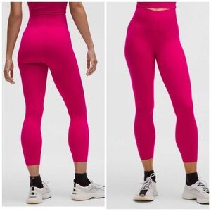 Lululemon Glow Up Super-High-Rise Tight 25"
Passionate pink size 6 NWT leggings